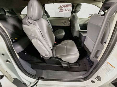 Certified 2024 Toyota Sienna XLE w/ XLE Plus Package AWD/4WD image 34