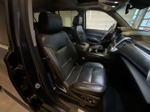 Used 2019 GMC Yukon XL SLT w/ Open Road Package image 26