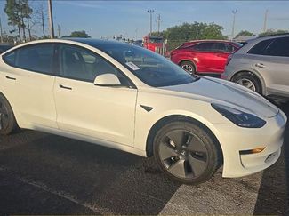 Used 2023 Tesla Model 3 Standard Range video 1