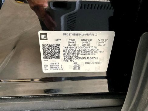 Used 2022 Chevrolet Traverse LT image 37