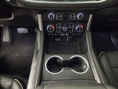 Used 2021 GMC Yukon SLT w/ SLT Premium Package RWD image 15