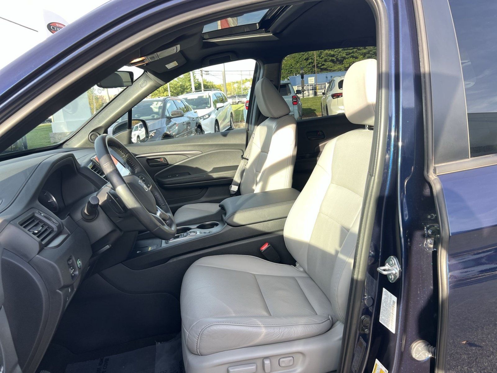 Used 2024 Honda Passport EX-L image 13