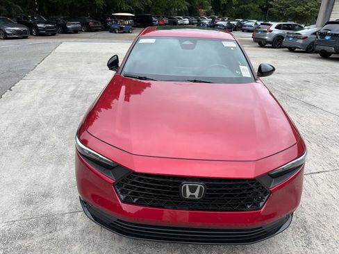 Used 2025 Honda Accord Sport image 14