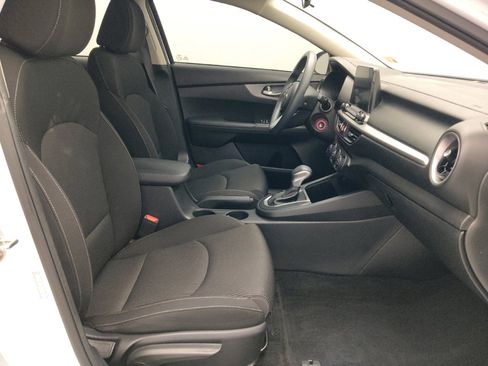 Used 2021 Kia Forte LXS FWD image 21