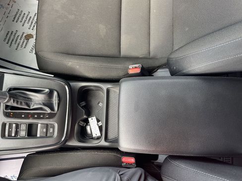 Used 2024 Honda CR-V LX image 24