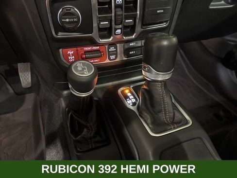 Used 2021 Jeep Wrangler Unlimited Rubicon w/ Dual Top Group AWD/4WD image 13