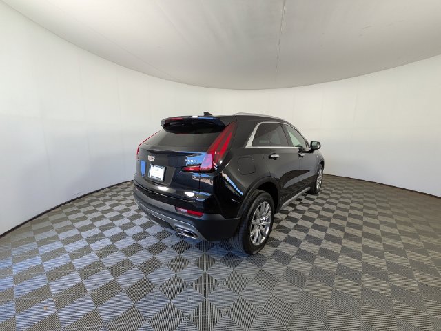 Certified 2023 Cadillac XT4 Premium Luxury w/ Cold Weather Package FWD image 3