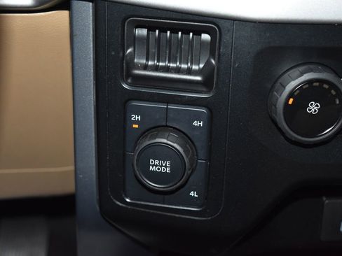 Used 2023 Ford F150 XLT image 12