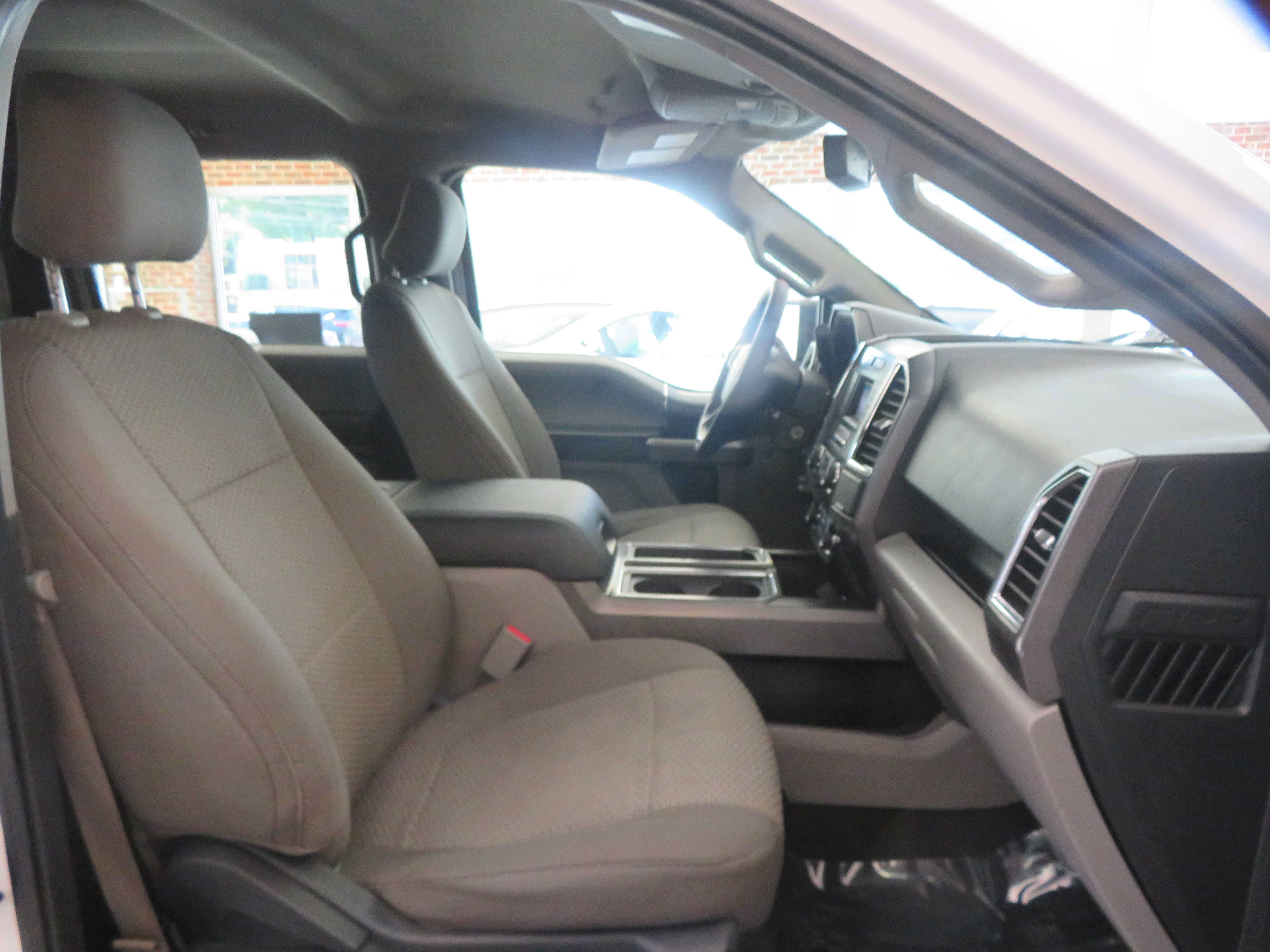 Used 2016 Ford F150 XLT w/ Equipment Group 301A Mid RWD image 25
