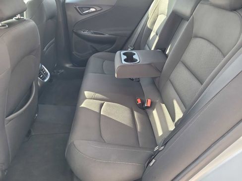 Used 2018 Chevrolet Malibu LT image 35