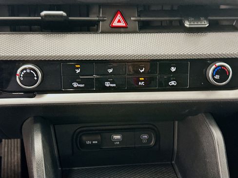 Used 2024 Kia Sportage LX image 24