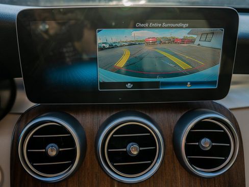 Used 2019 Mercedes-Benz C 300 Sedan image 21