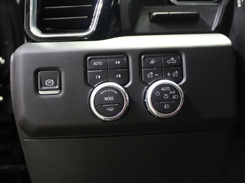 Used 2025 GMC Sierra 2500 Denali Ultimate AWD/4WD image 13