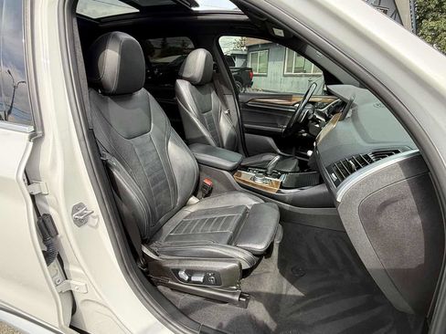Used 2018 BMW X3 xDrive30i AWD/4WD image 11
