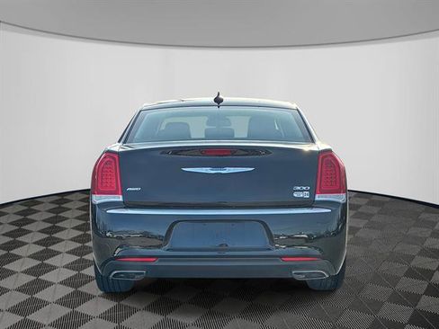 Used 2016 Chrysler 300 Limited w/ 300 Premium Group image 6