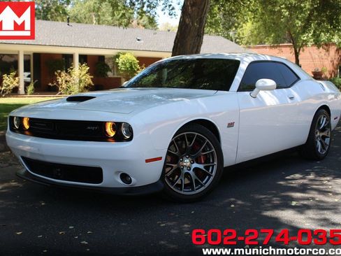 Used 2015 Dodge Challenger SRT w/ Technology Group image 1