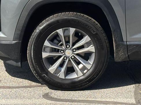 Used 2025 Chevrolet Equinox LT image 33