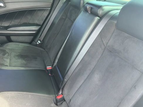 Used 2019 Dodge Charger Scat Pack w/ Dynamics Package RWD image 37