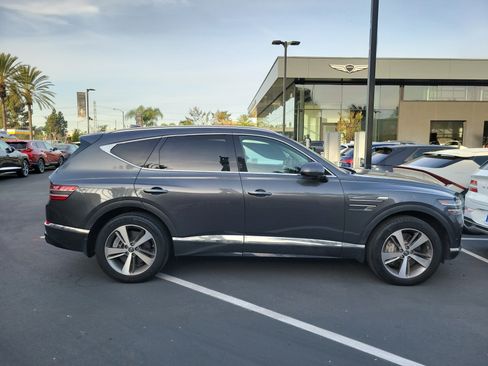 Used 2023 Genesis GV80 2.5T w/ Prestige 20" Package image 2