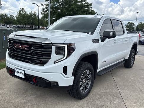 Used 2024 GMC Sierra 1500 AT4 w/ AT4 Premium Package AWD/4WD image 10