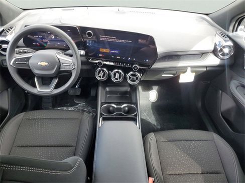 New 2025 Chevrolet Blazer EV LT image 16