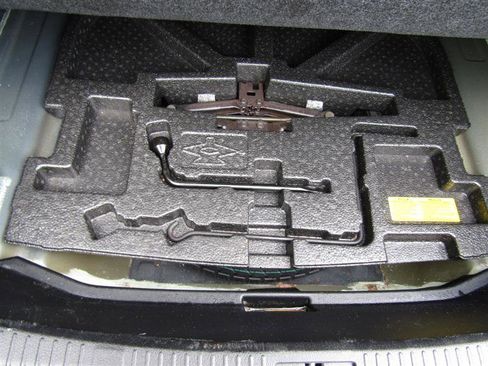 Used 2013 Toyota Avalon XLE image 34