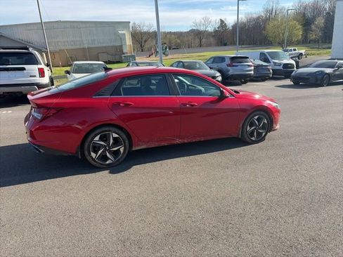 Used 2022 Hyundai Elantra SEL w/ Convenience + Premium Package image 8