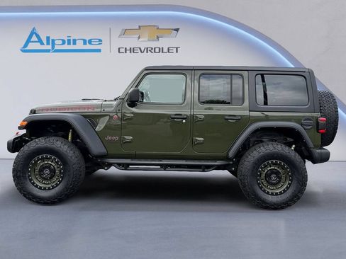 Used 2022 Jeep Wrangler Unlimited Rubicon w/ LED Lighting Group AWD/4WD image 2