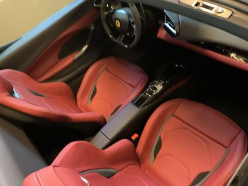 Used 2023 Ferrari 296 GTS RWD image 5