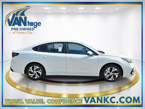 Certified 2025 Subaru Legacy Premium AWD/4WD image 5