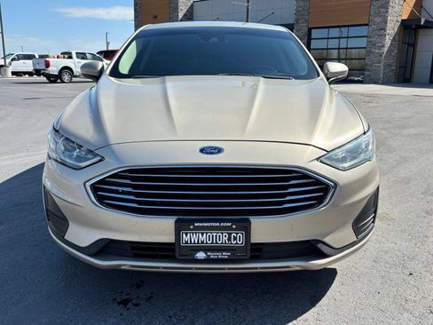 Used 2019 Ford Fusion SE AWD/4WD image 2