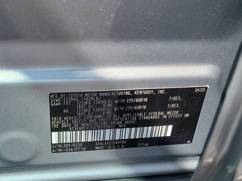 Used 2025 Toyota RAV4 XSE w/ Weather Package AWD/4WD image 35