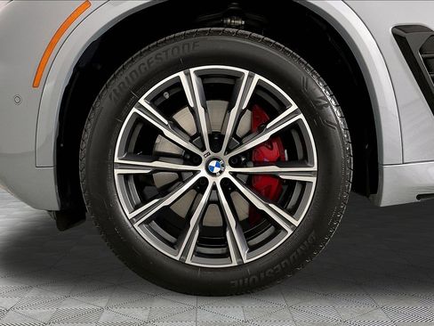 Certified 2026 BMW X5 xDrive40i w/ M Sport Package AWD/4WD image 11