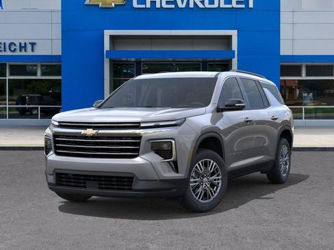 New 2026 Chevrolet Traverse LT w/ LPO, Floor Liner Package AWD/4WD image 6