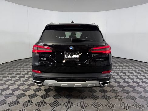 Used 2022 BMW X5 xDrive40i w/ Parking Assistance Package AWD/4WD image 8