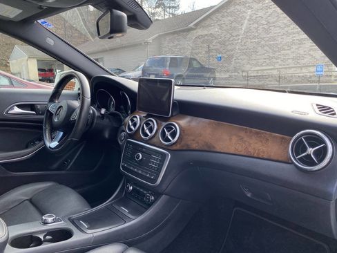 Used 2016 Mercedes-Benz GLA 250 4MATIC image 19