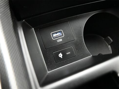 Used 2023 Hyundai Santa Fe SEL image 15