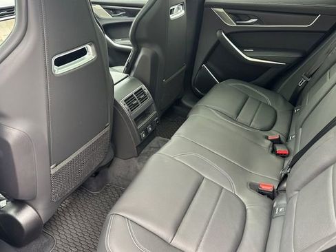 New 2026 Jaguar F-PACE R-Dynamic S image 11