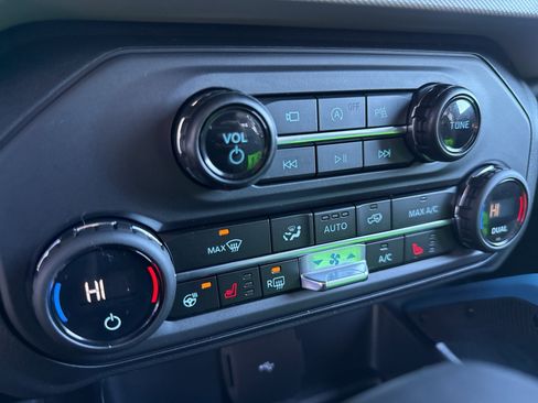 Used 2024 Ford Bronco Wildtrak image 26