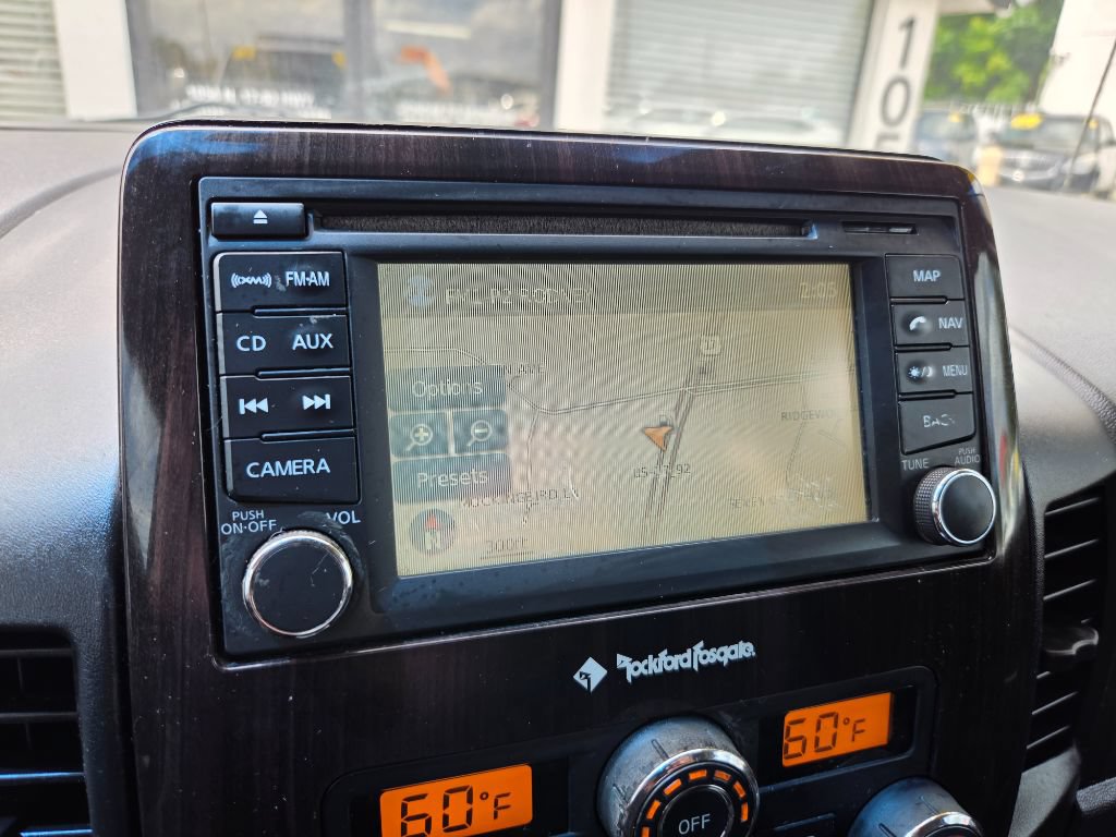 Used 2014 Nissan Titan SL AWD/4WD image 20