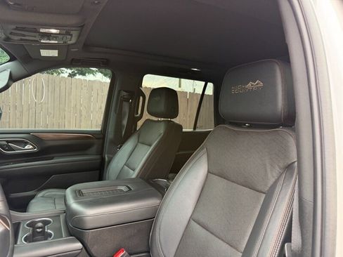 Used 2024 Chevrolet Tahoe High Country AWD/4WD image 21