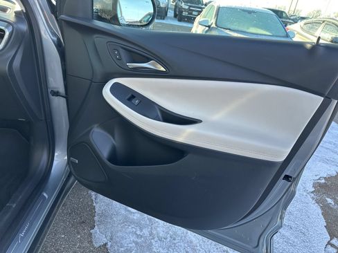 Used 2024 Buick Encore GX Avenir w/ Avenir Convenience Package AWD/4WD image 32