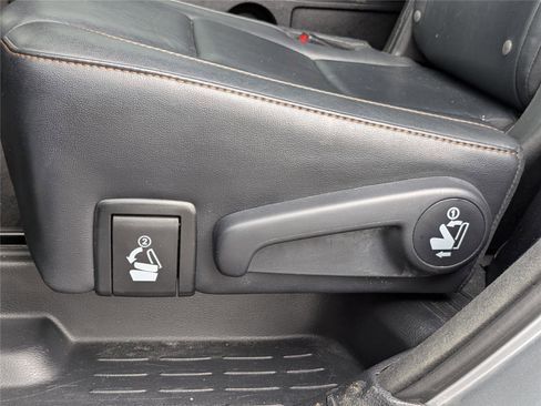 Used 2016 Toyota Highlander XLE FWD image 15
