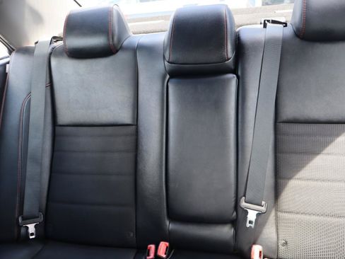 Used 2016 Toyota Camry SE FWD image 17
