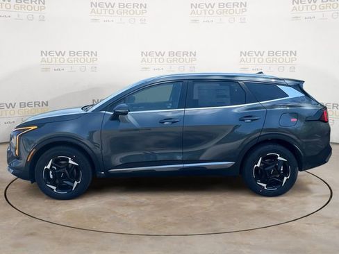 New 2026 Kia Sportage EX AWD/4WD image 2