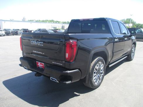 Used 2025 GMC Sierra 1500 Denali Ultimate AWD/4WD image 6