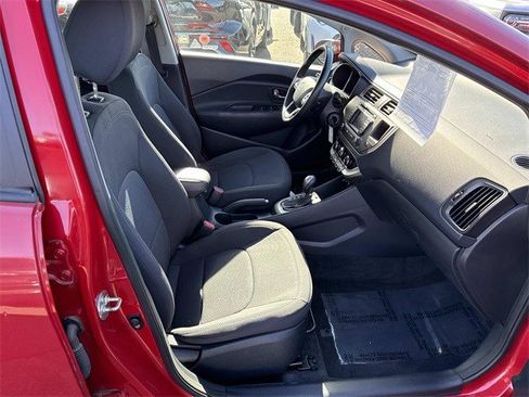 Used 2012 Kia Rio SX image 9