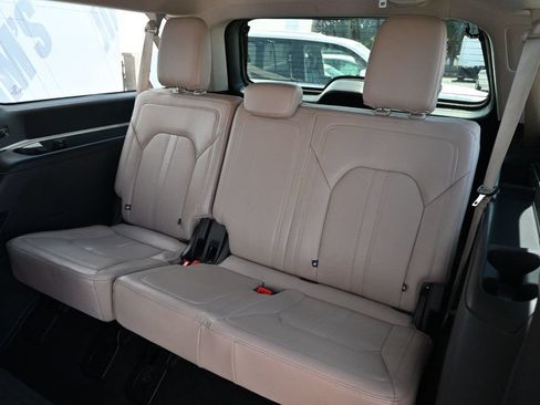 Used 2024 Ford Expedition Max Limited RWD image 21