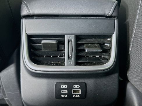 Used 2025 Subaru Outback Premium AWD/4WD image 27
