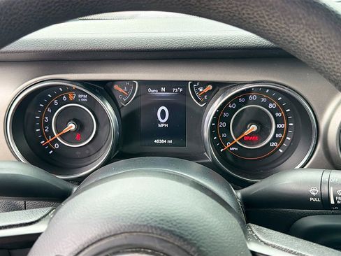 Used 2019 Jeep Wrangler Unlimited Sport AWD/4WD image 38